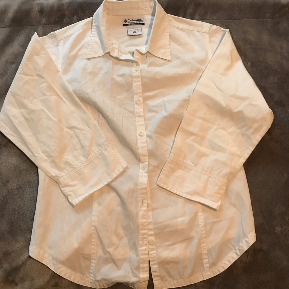 Columbia Women’s Button Up Shirt Size Medium EUC
